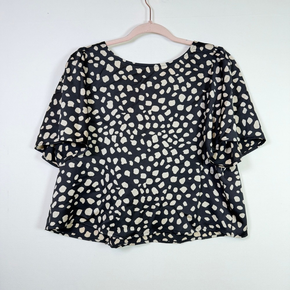LOFT Black Cream Abstract Spot Tie Front Flutter Sleeve Top LP NWT